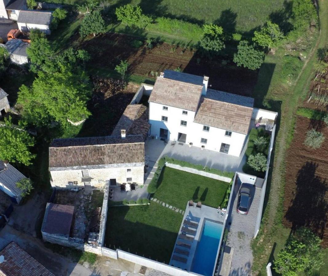 Br Villas By Rent Istria Radetići 외부 사진